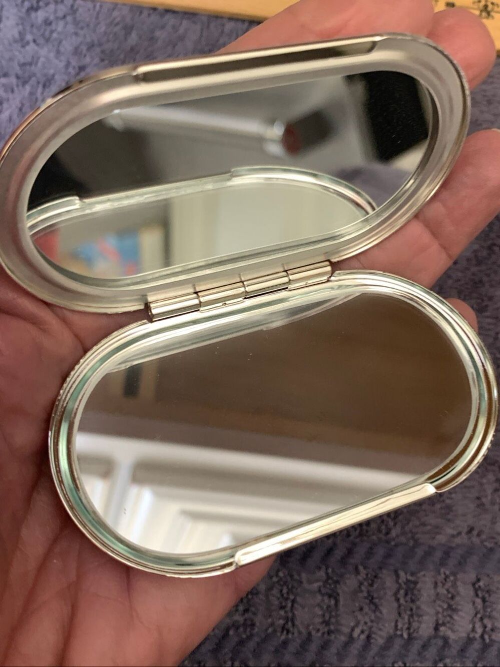 Mirror Compact #makeup - Picture 3 of 5